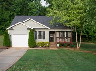 542 W Pine St, Maiden, NC 28650