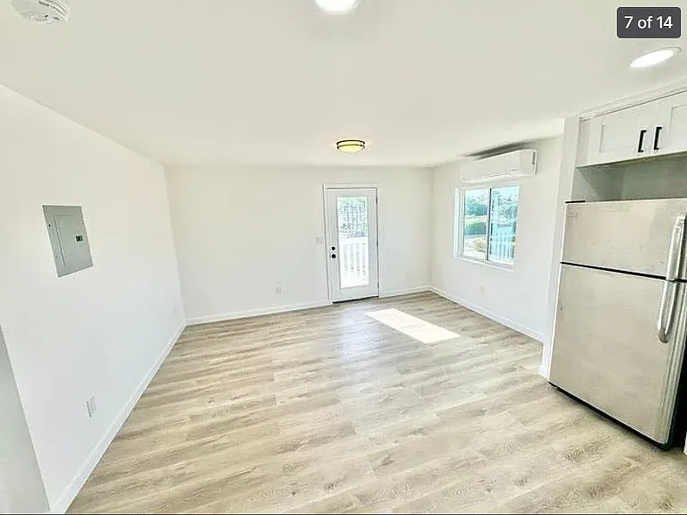 1406 Olive St #B — Photo 6