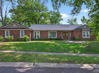 6632 Blossom View Dr, Florissant, MO 63033