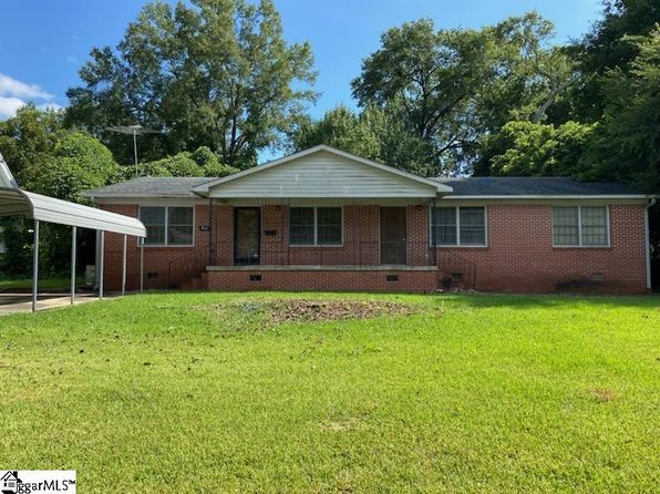 401 W Pitts St, Clinton, SC 29325