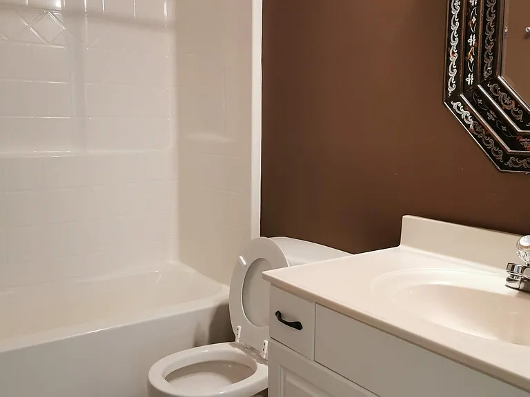 2nd Bathroom