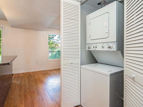 5th image of 86 Maple St #2