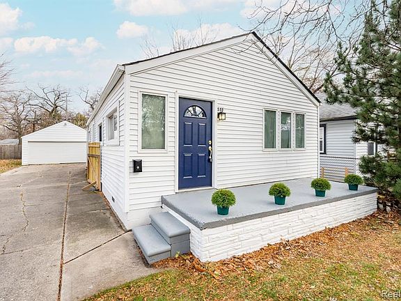 3rd image of 551 E Hayes Ave