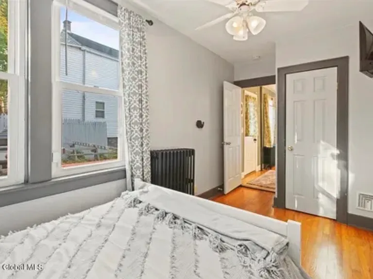 550 East St #1 — Photo 14