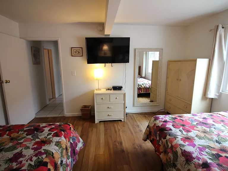 822 Island Ct — Photo 23