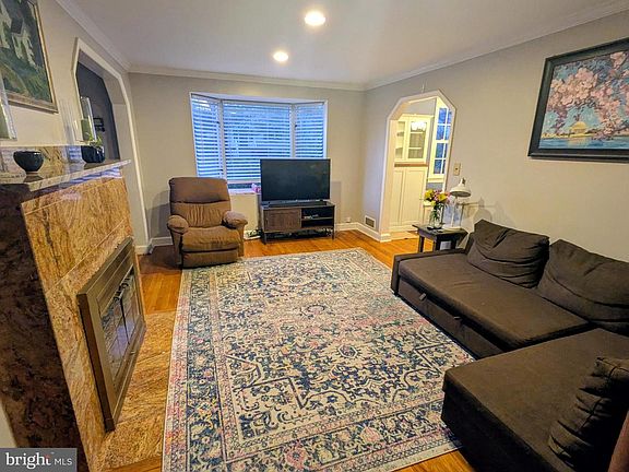 4th image of 506 Denham Rd