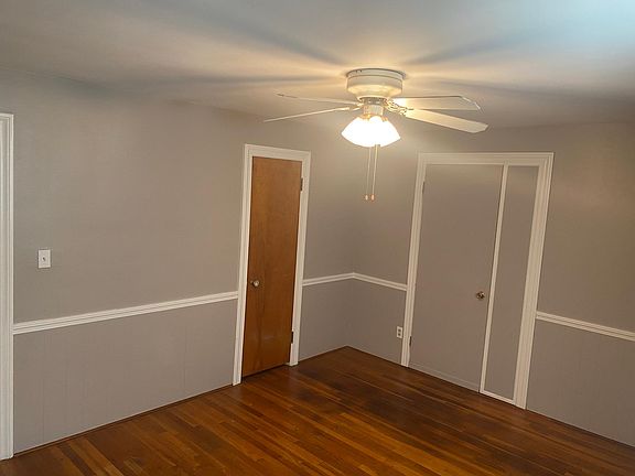 4th image of 205 Maywood Dr