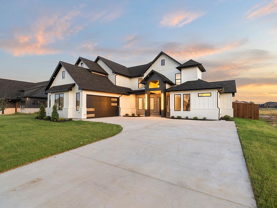 1st image of 2025 Nichole Blvd