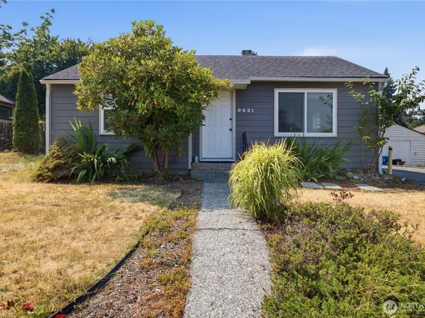 9831 33rd Avenue SW, Seattle, WA 98126