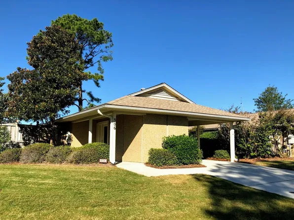 306 Halyard Ct, Wilmington, NC 28405