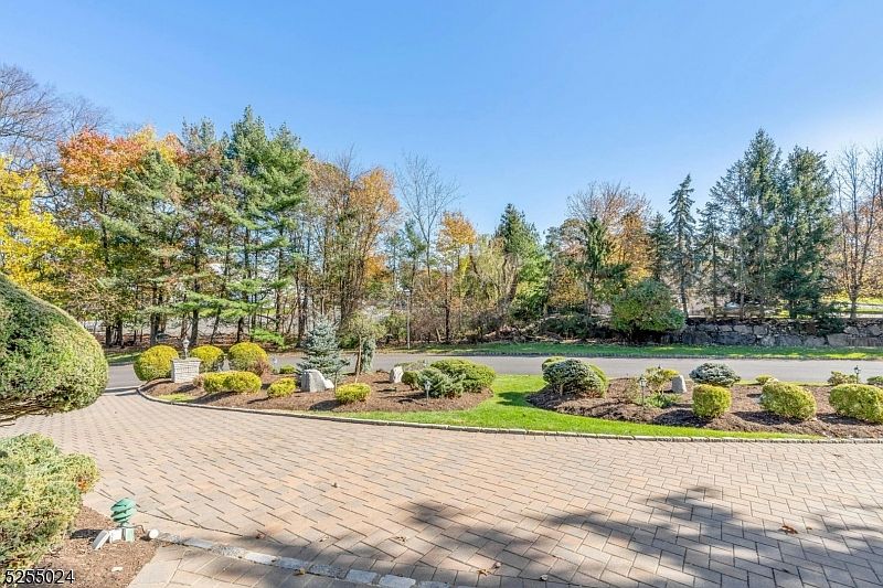 9 Club Way, Cedar Grove, NJ 07009 Zillow