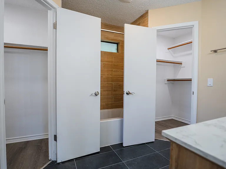 9914 Ardash Ln — Photo 18