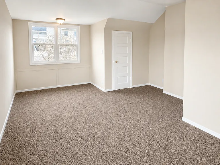 320 W Pine St #320 — Photo 4