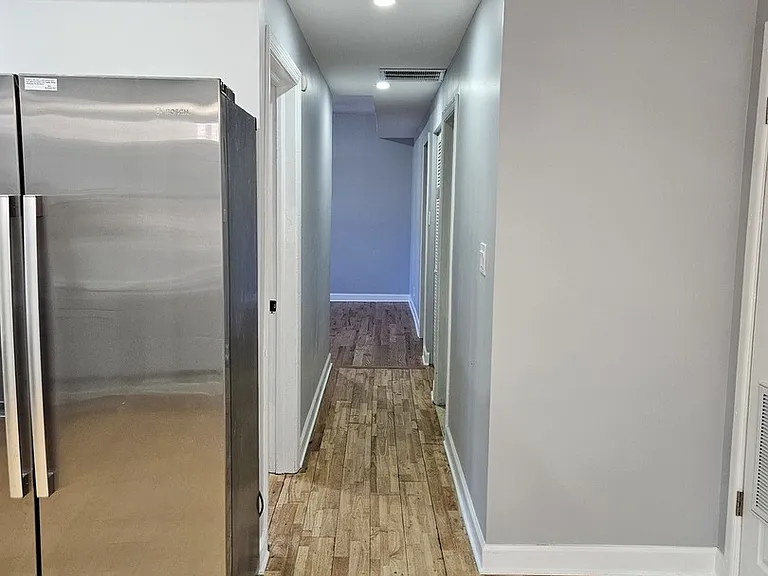 2500 W Pershing Rd #1R — Photo 4
