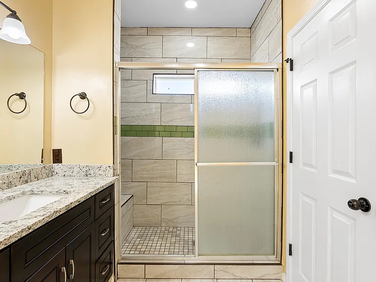 9516 Silica Ave NW — Photo 32