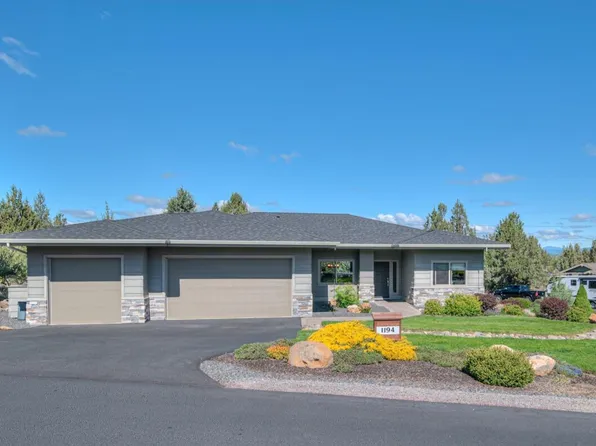 1194 Highland View Loop, Redmond, OR 97756