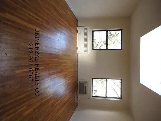 Rented by Universal Realty Group | media 27