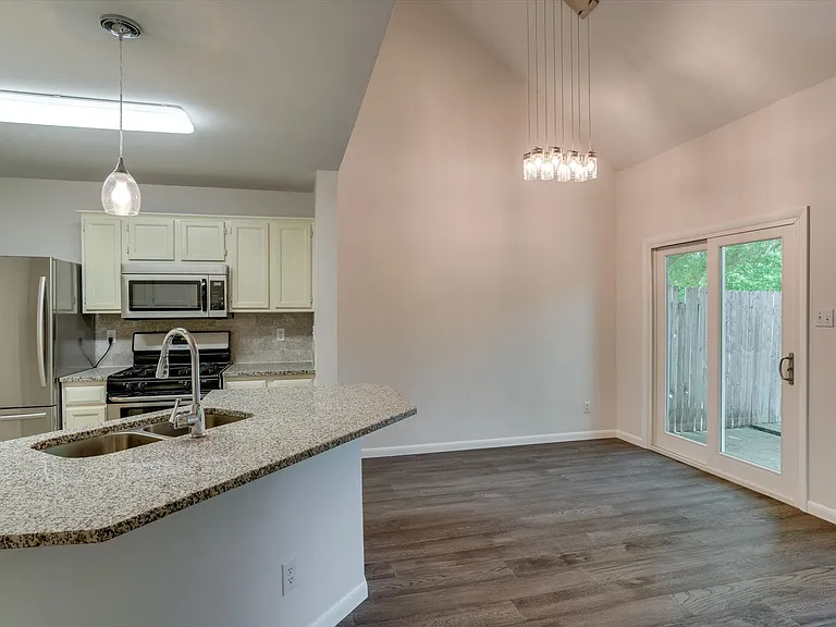 13030 Staton Dr — Photo 5