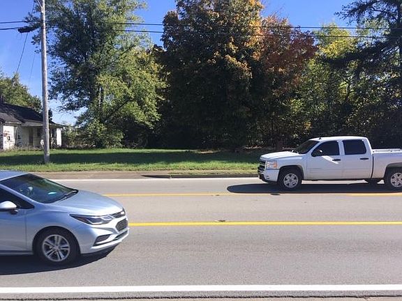 2nd image of 3106 S Highway 127
