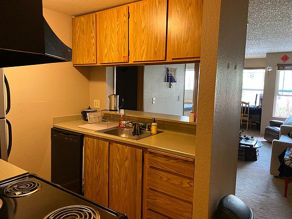5th image of 4327 8th Ave NE #B307