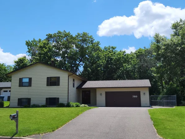780 Greenhaven Dr, Vadnais Heights, MN 55127