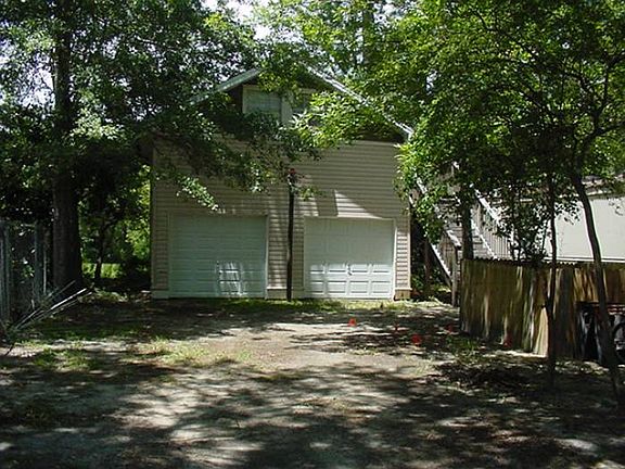 Garage and Garage Apartme