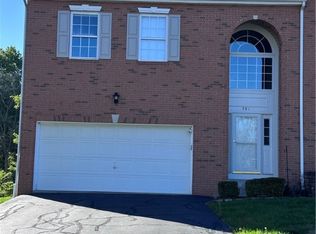 781 Freedom Dr, Carnegie, PA 15106
