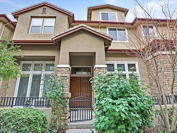 2nd image of 1145 Avenida Benito