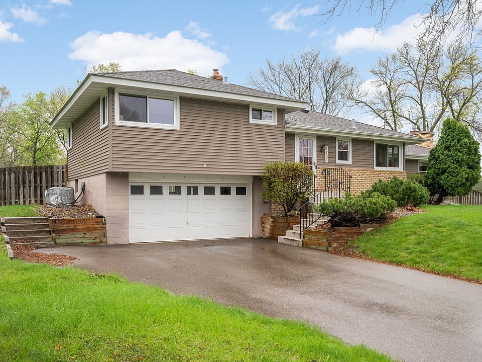 1st image of 5703 Oakview Ln