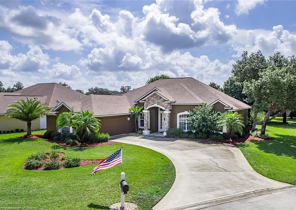 1st image of 2852 Briarwood Ln
