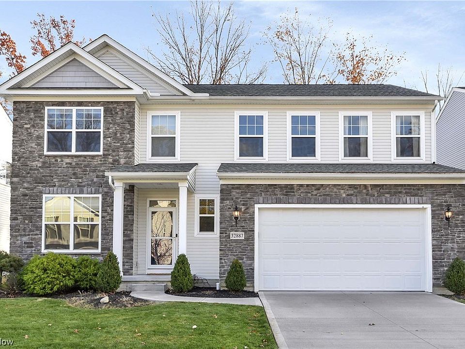 1st image of 32887 Rebecca Ln