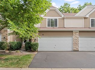 58 Cambridge Ave, Streamwood, IL 60107
