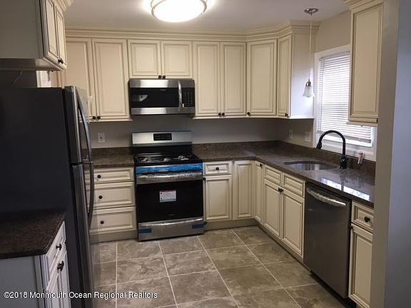 5th image of 248 Aldo Dr