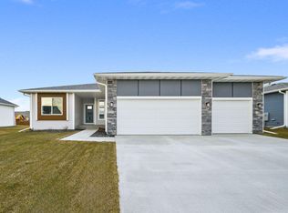229 Cedar Dr, Gilbert, IA 50105