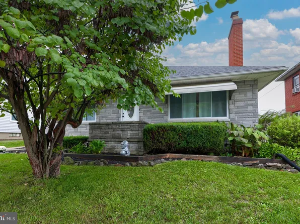 324 S Railroad St, Palmyra, PA 17078