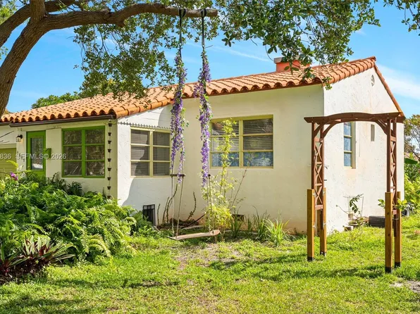 1601 N 16th Ct, Hollywood, FL 33020