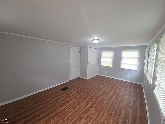 4th image of 4969 Crittenden Ave