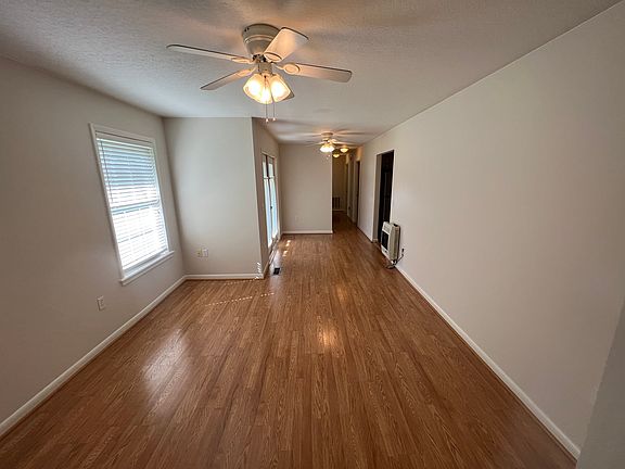 4th image of 73 Valley View Manor Dr