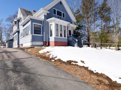 1086 N Main St, Brockton, MA, 02301
