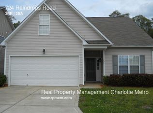 724 Raindrops Rd, Gastonia, NC 28054