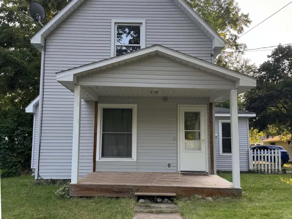 324 S East St, Cassopolis, MI 49031