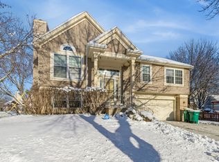 338 Penny Ln, Grayslake, IL