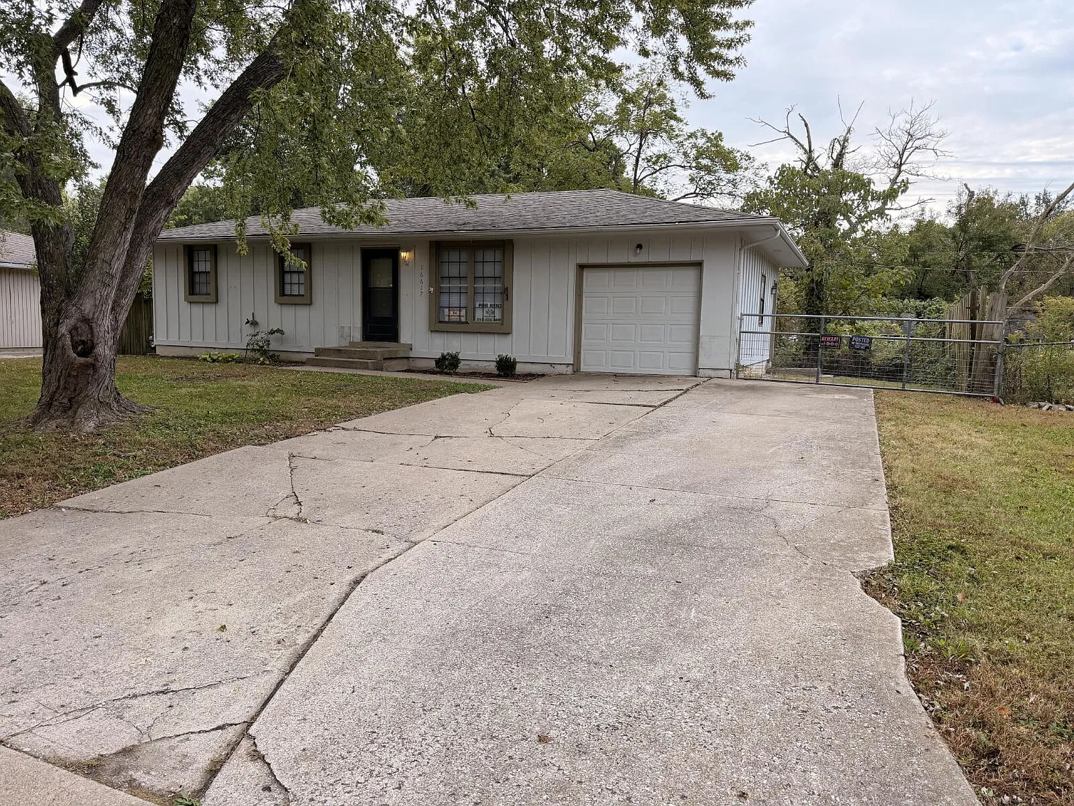 3 bed, 1.0 bath, $1,375 — Photo 3