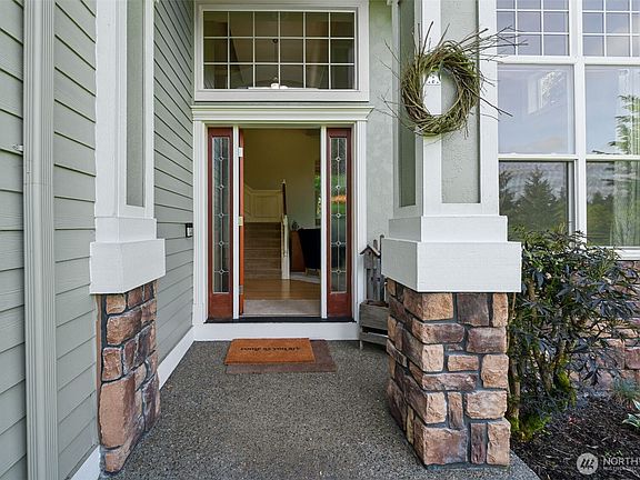 2nd image of 3024 20th Street Pl SW