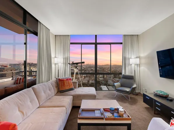 343 Pioneer Dr #Penthouse 5, Glendale, CA 91203