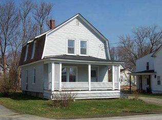 40 6th St, Old Town, ME 04468