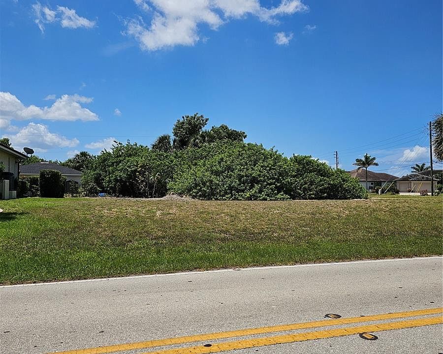 1st image of 2343 Magdalina Dr