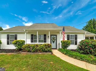 472 Linda Ln, Powder Springs, GA