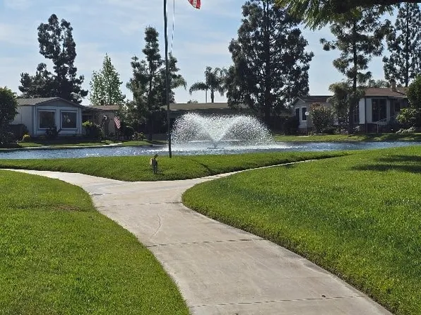 626 Crest Lake Cir #218, Brea, CA 92821