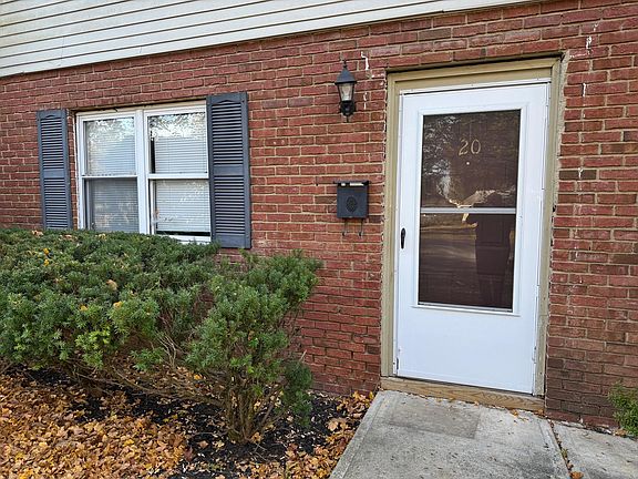2nd image of 20 Brewster Ave